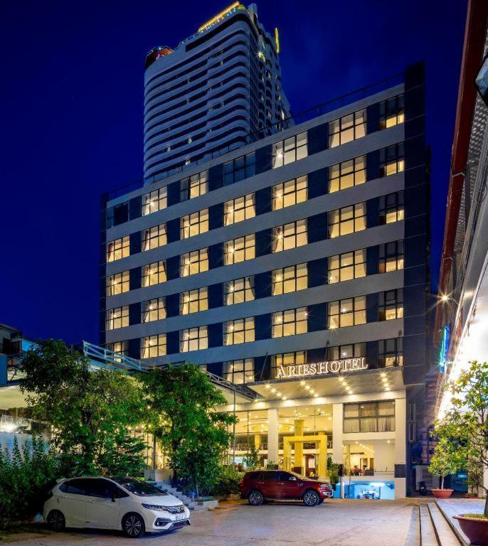 Aries Hotel Нячанг Екстер'єр фото